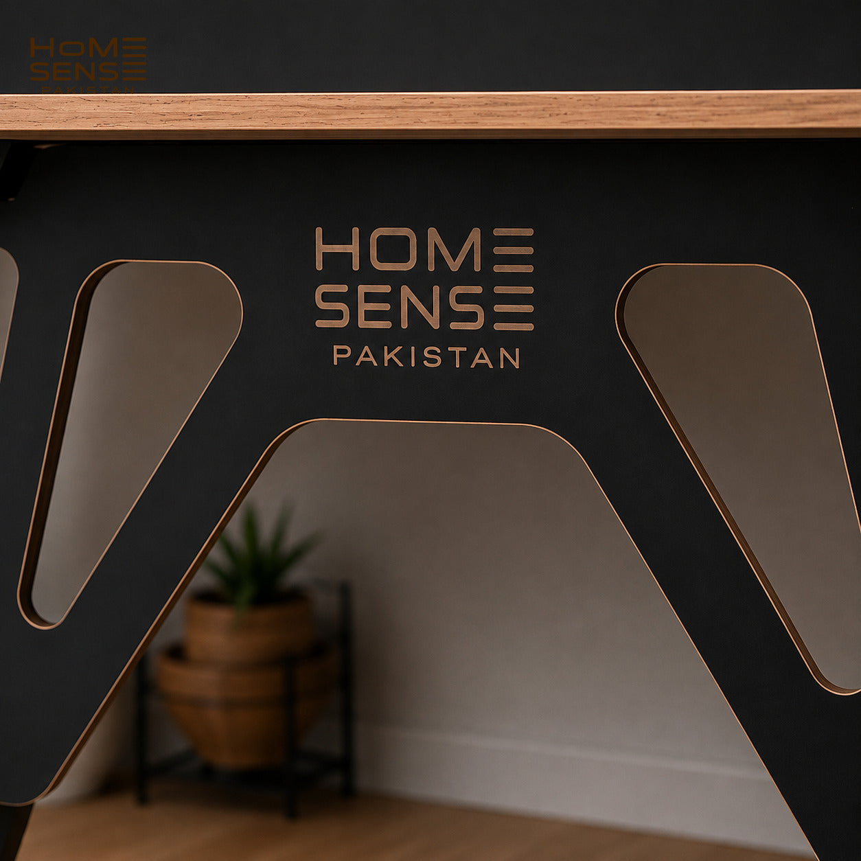 Built in Desk Table