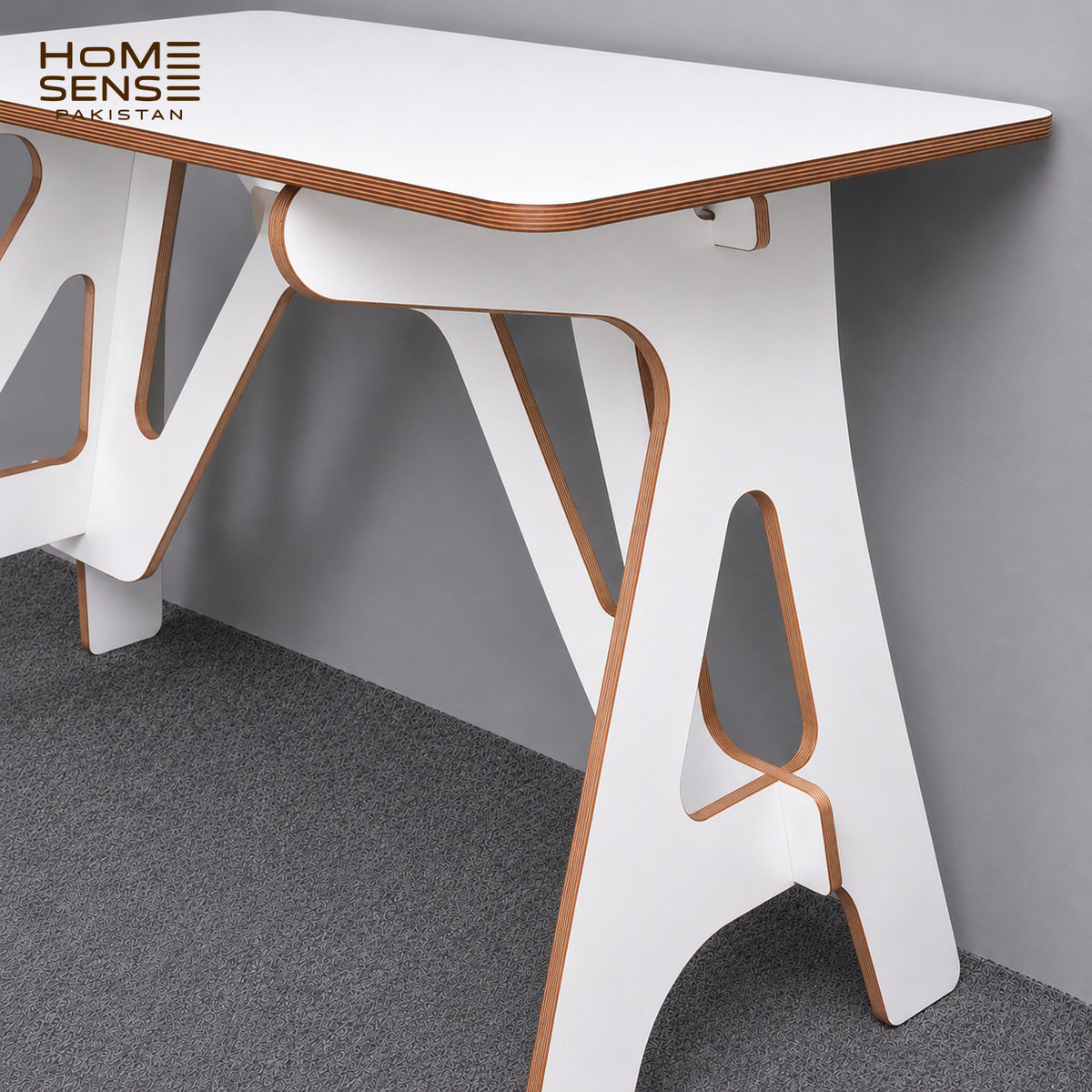 Built in Desk Table